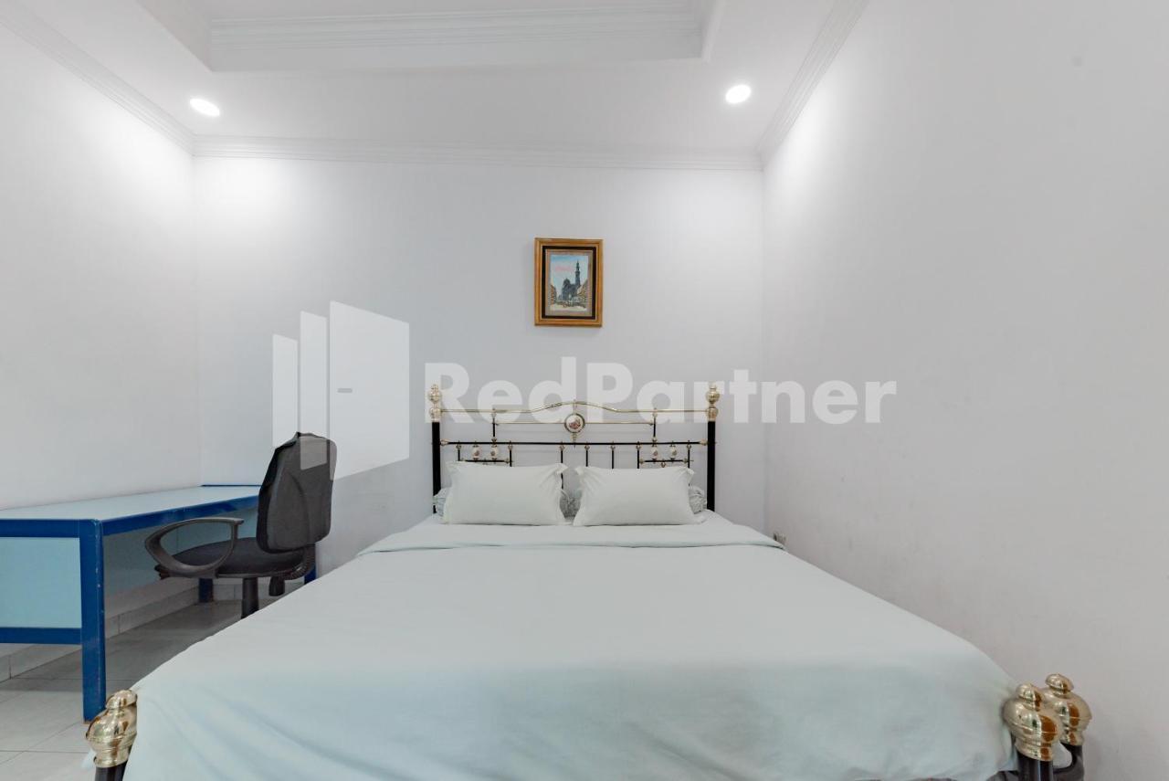 Biru Homestay Bandung Mitra Reddoorz Bagian luar foto