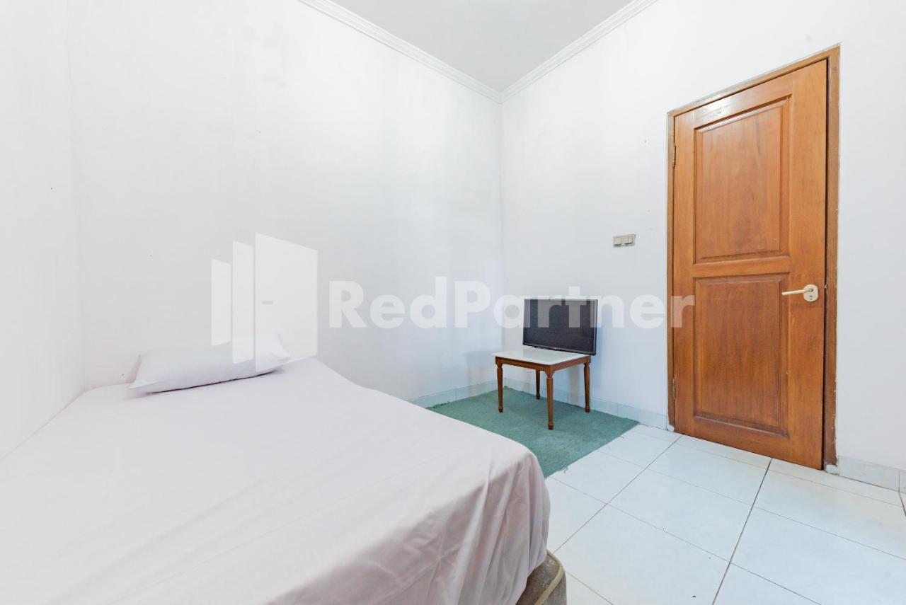 Biru Homestay Bandung Mitra Reddoorz Bagian luar foto