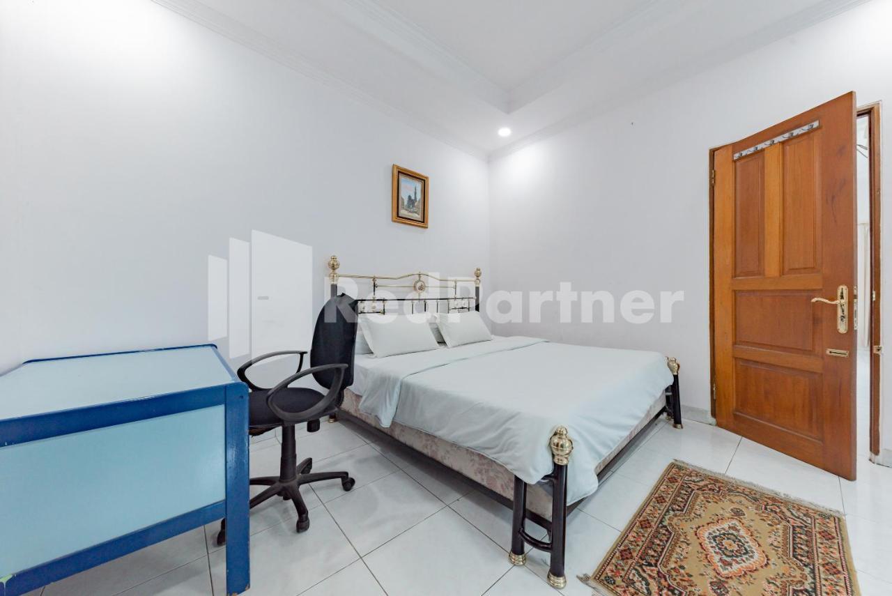 Biru Homestay Bandung Mitra Reddoorz Bagian luar foto