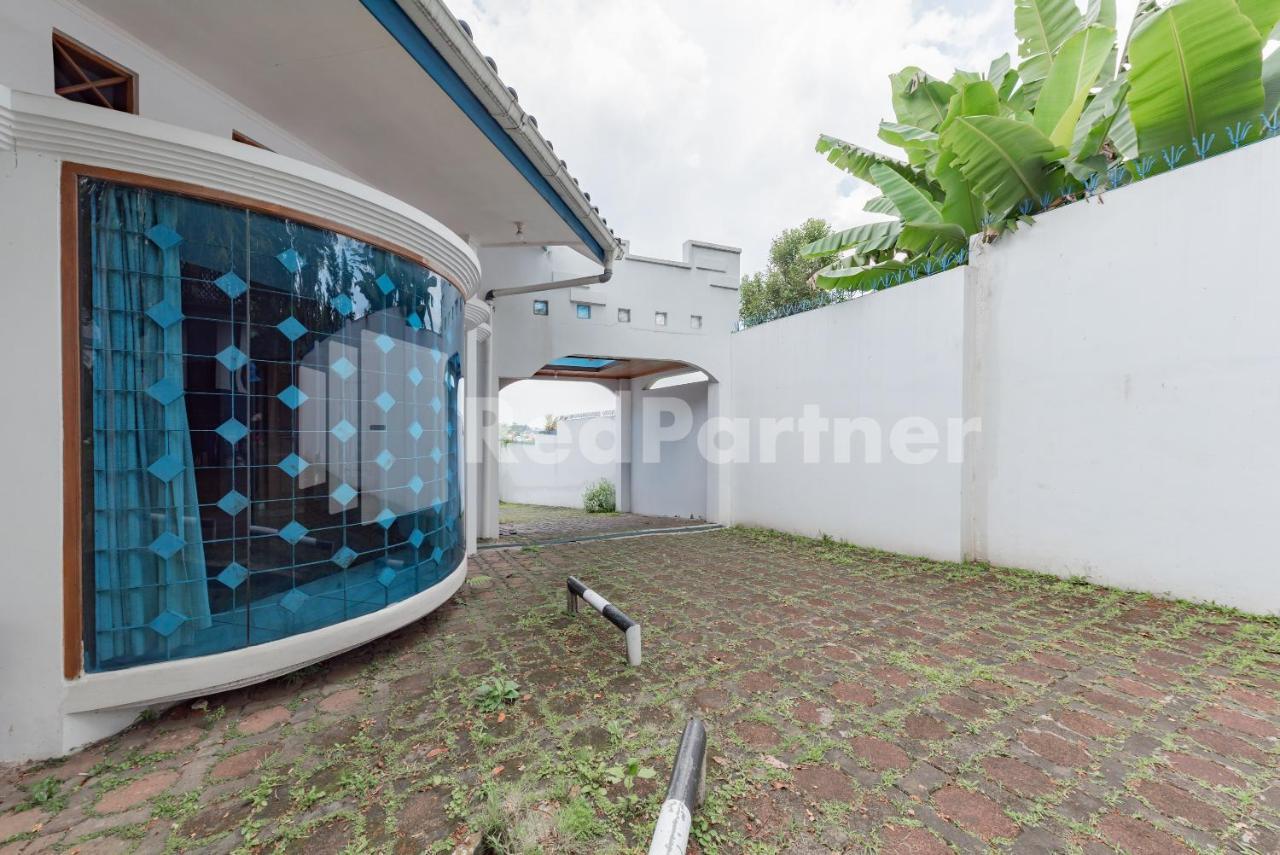 Biru Homestay Bandung Mitra Reddoorz Bagian luar foto