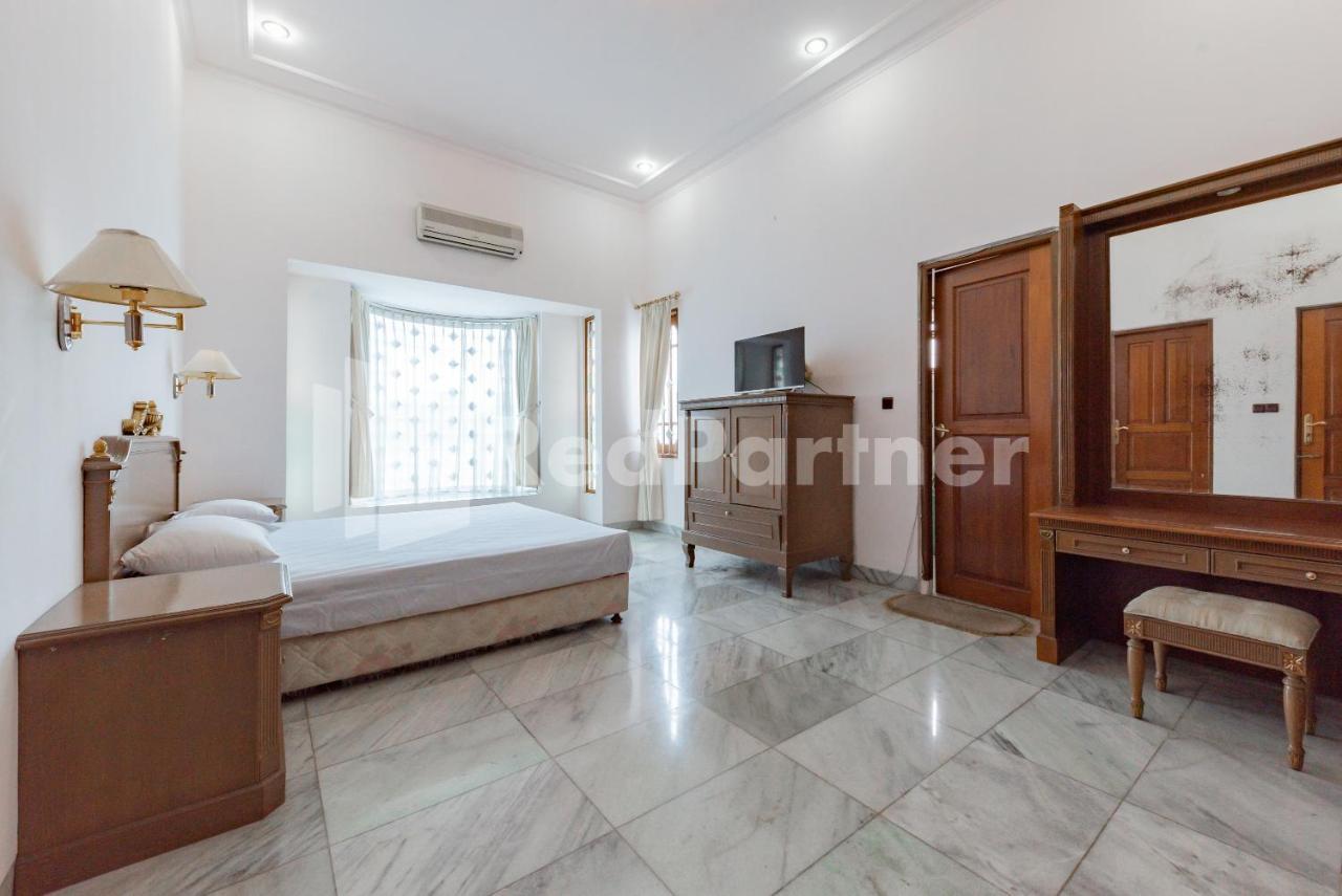Biru Homestay Bandung Mitra Reddoorz Bagian luar foto