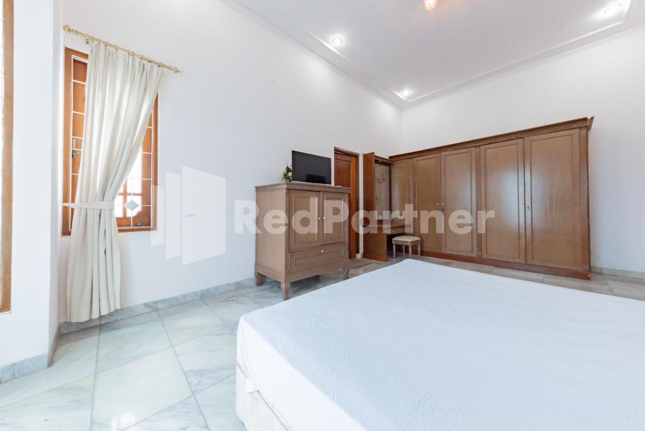 Biru Homestay Bandung Mitra Reddoorz Bagian luar foto